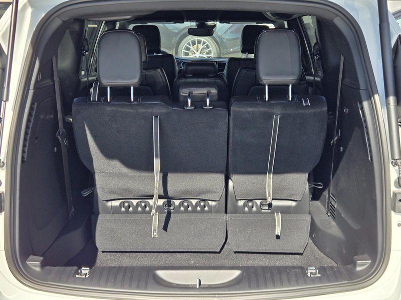 New 2026 Chrysler Pacifica Select
