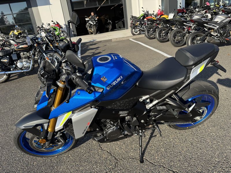2023 Suzuki GSX - S - 1000 - METALLIC MITRON BLUE