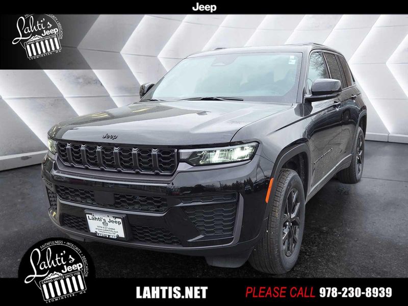 New 2026 Jeep Grand Cherokee Altitude 4x4