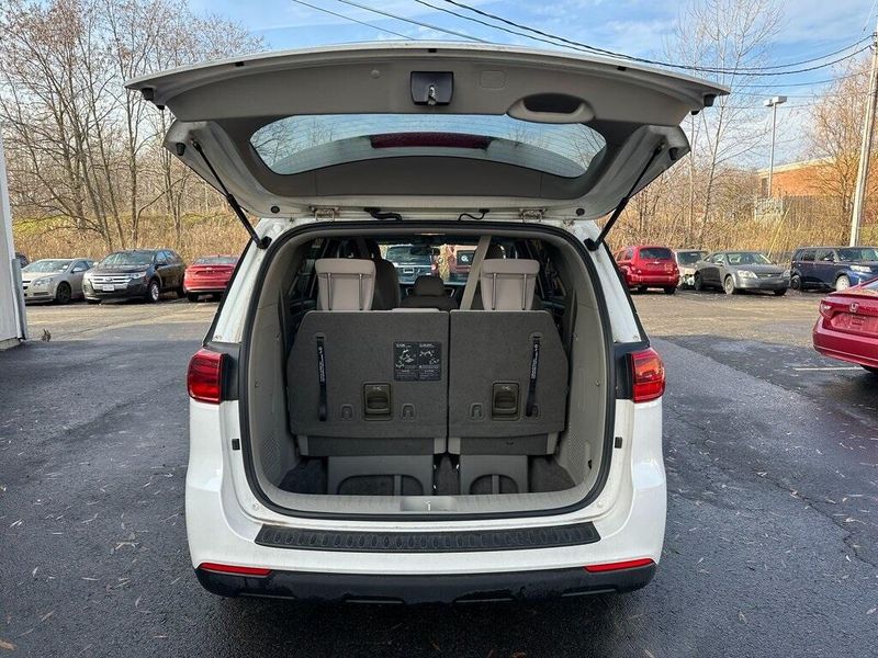 2020 Kia Sedona LXImage 14