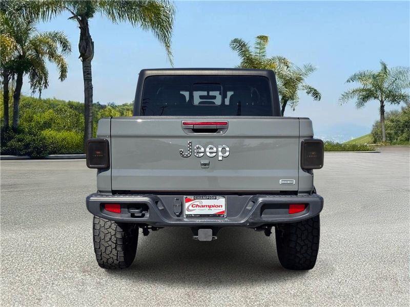 Used 2022 Jeep Gladiator Overland 4x4