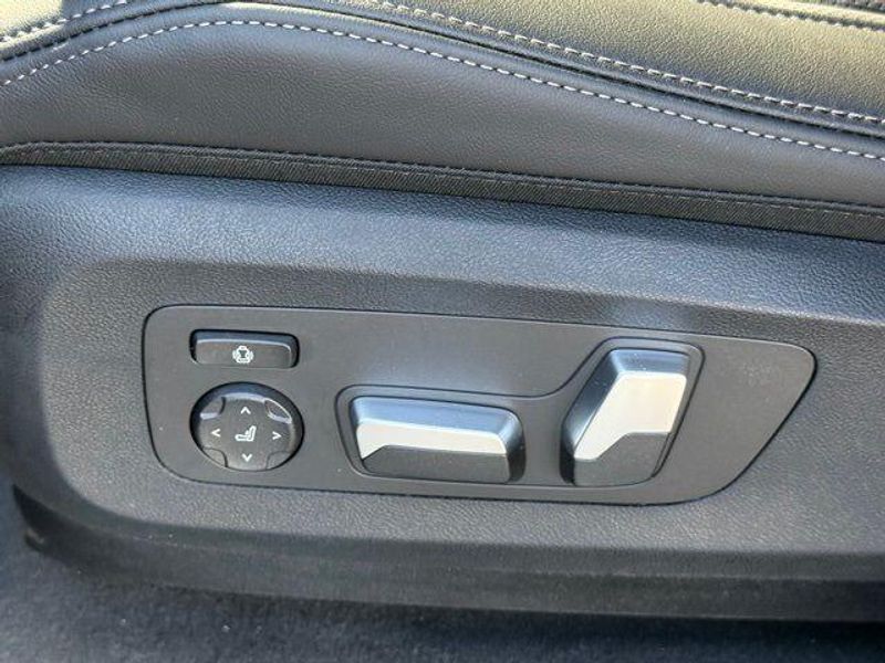 New 2026 BMW X5 sDrive40iImage 18