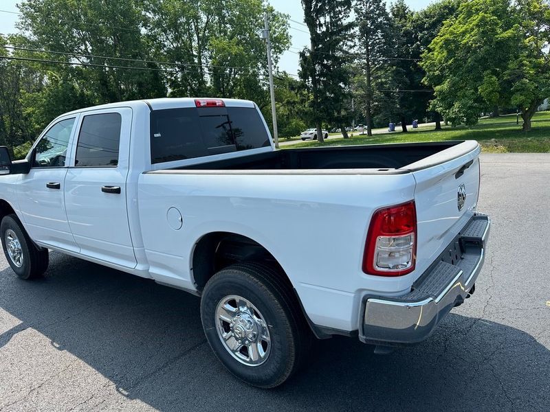 2024 RAM 2500 Tradesman Crew Cab 4x4 6