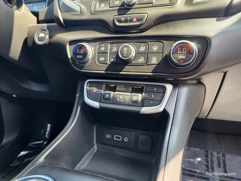 Used 2023 GMC Terrain SLE