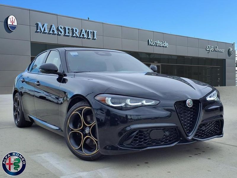 New 2025 Alfa Romeo Giulia Intensa RwdImage 1