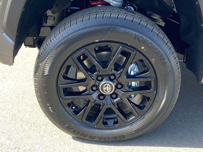 2025 Toyota Tundra LimitedImage 8
