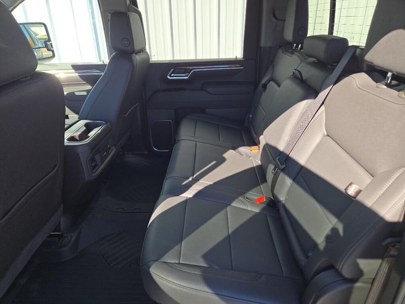 2026 Chevrolet Silverado LT photo 7