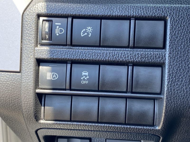 Used 2025 Toyota Tacoma SR5Image 23