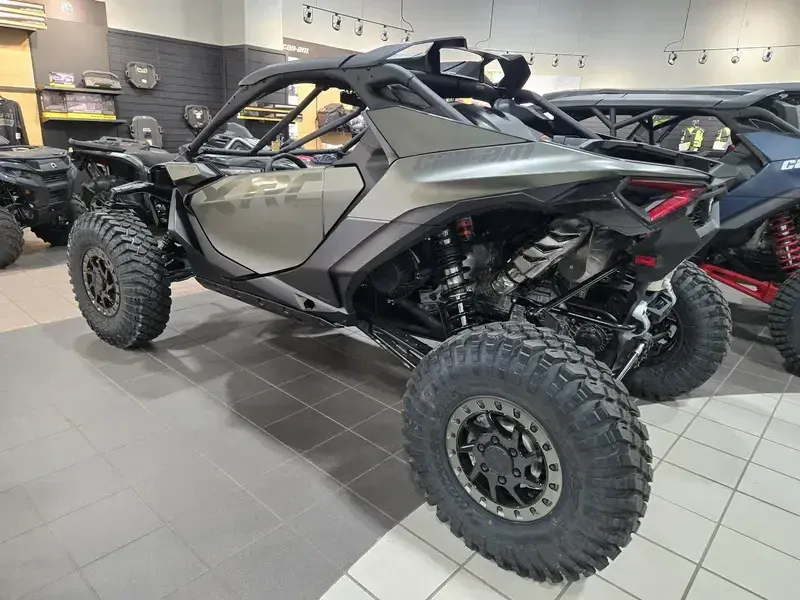 NEW 2026 CAN-AM MAVERICK R X RC WITH SMARTSHOX 999T DCT Image 14