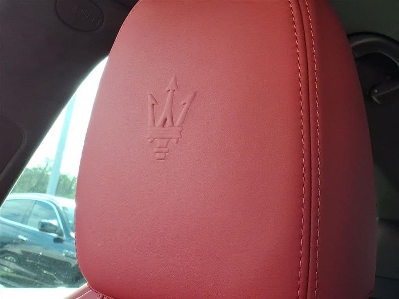 New 2026 Maserati Grecale ModenaImage 25