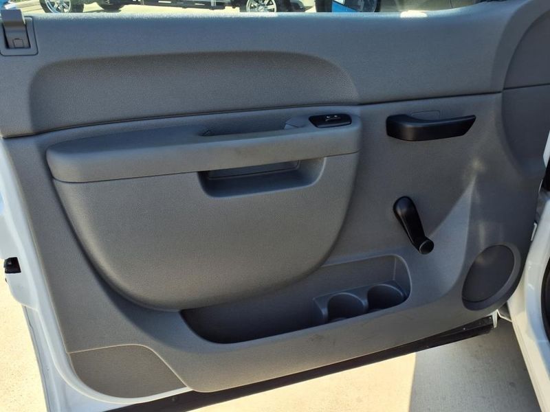 Used 2010 GMC Sierra 2500HD Work TruckImage 19
