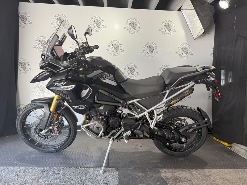 2025 Triumph TIGER 1200 RALLY PRO 