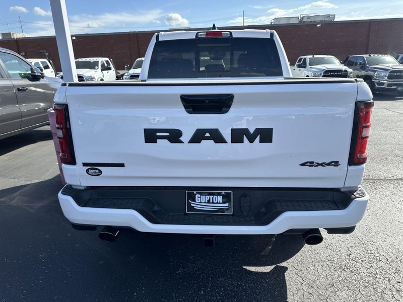 2025 RAM 1500 Big Horn Crew Cab 4x4 5