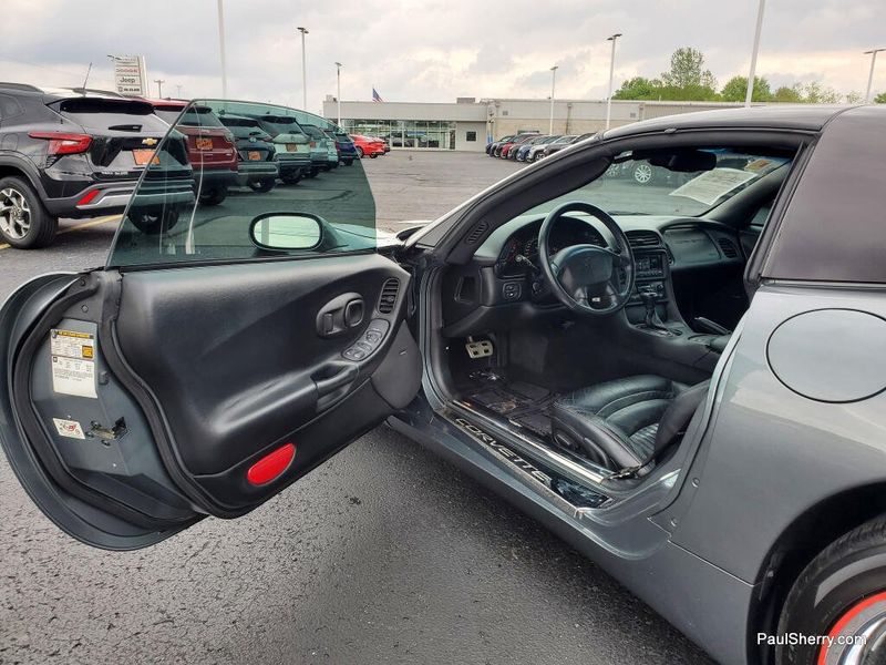 Used 2004 Chevrolet Corvette 