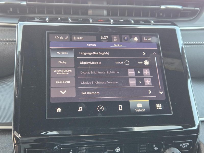 Used 2025 Jeep Grand Cherokee Altitude X 4x2
