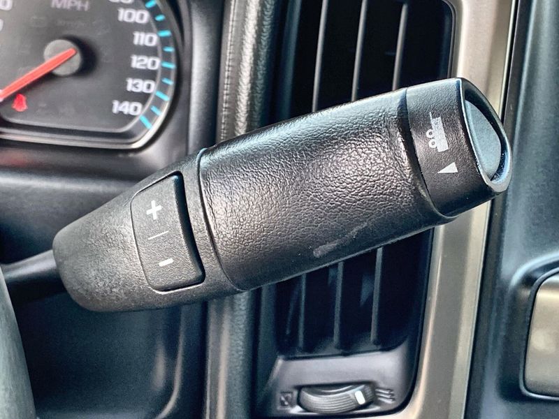 Used 2018 Chevrolet Silverado 1500 High CountryImage 16