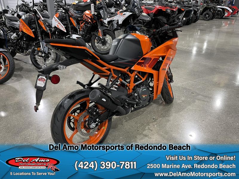 New 2024 KTM RC 390 Image 10