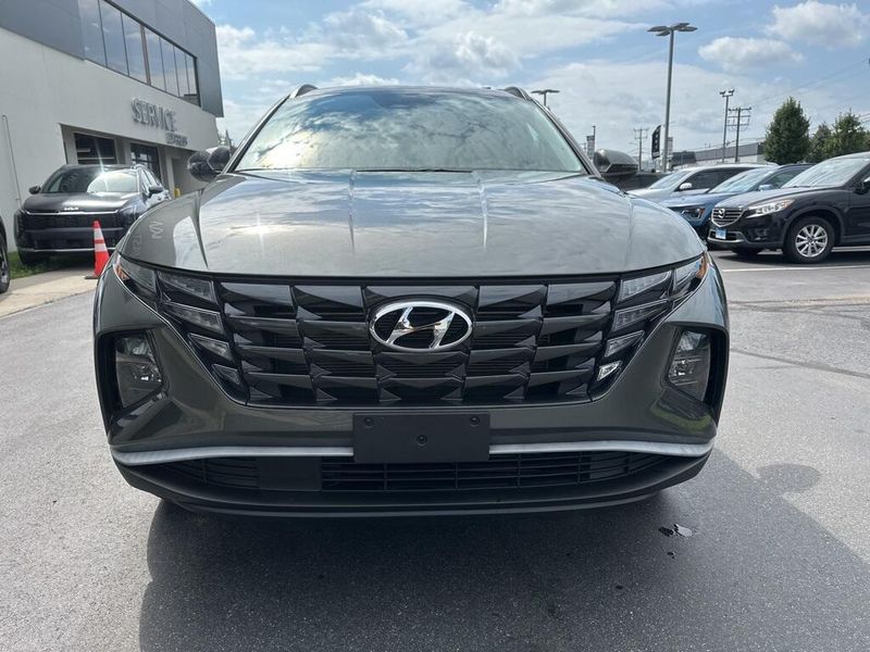 Used 2023 Hyundai Tucson SELImage 2