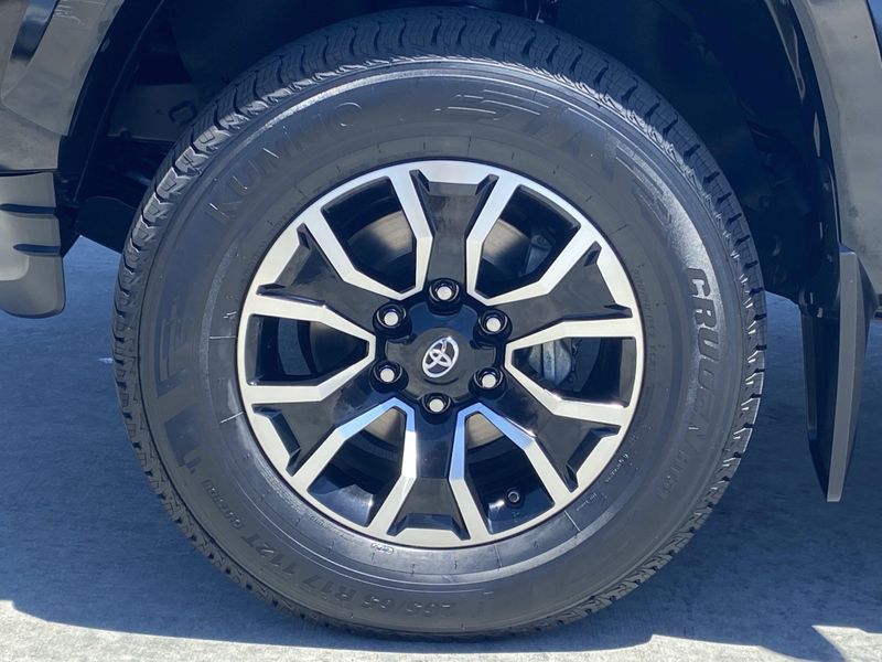 Used 2021 Toyota Tacoma TRD SportImage 8