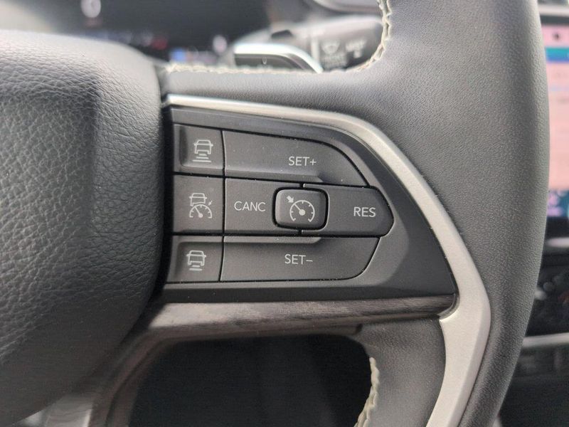2023 Jeep Grand Cherokee L LimitedImage 20
