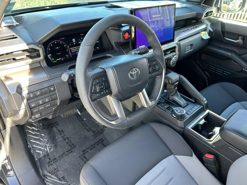 2024 Toyota Tacoma TRD Off Road HybridImage 12