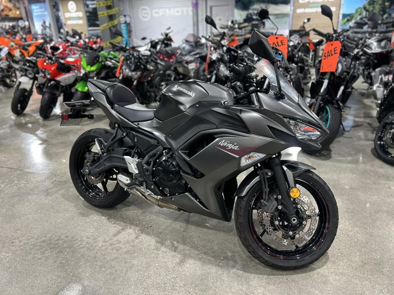 Used 2022 Kawasaki NINJA 650 Image 11