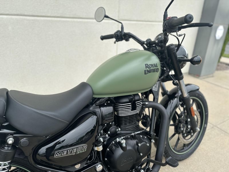 2024 Royal Enfield Meteor 350Image 7