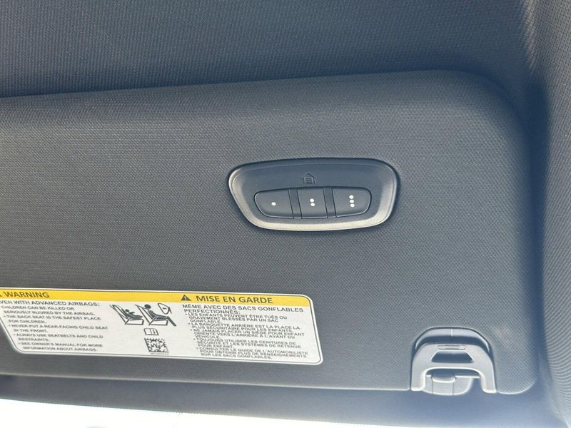 2025 RAM 1500 LaramieImage 29