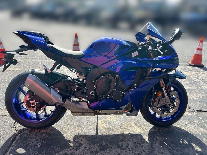 New 2026 Yamaha YZF-R1 Image 12