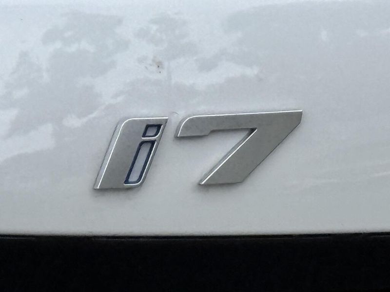 2025 BMW i7 eDrive50Image 12