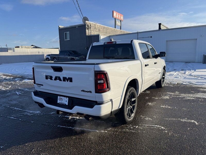 2025 RAM 1500 LaramieImage 8