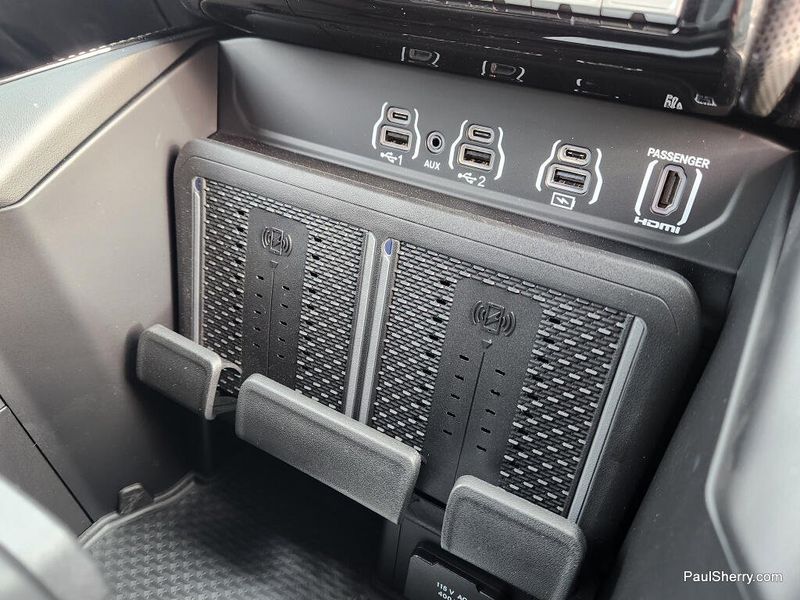 New 2026 RAM 2500 Limited Mega Cab 4x4 6'4' Box