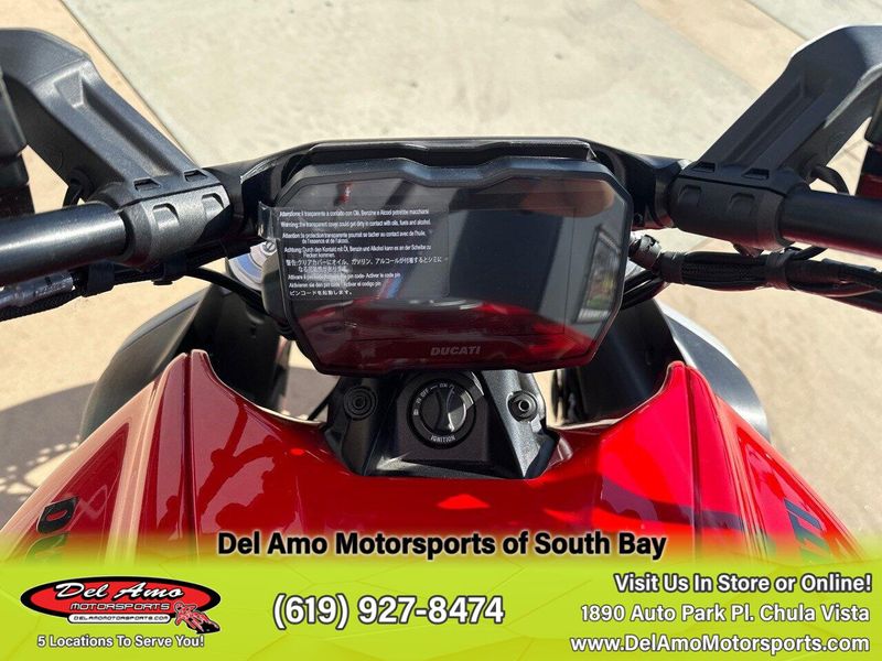 2024 Ducati DIAVEL V4  in a RED exterior color. Del Amo Motorsports of South Bay (619) 547-1937 delamomotorsports.com 