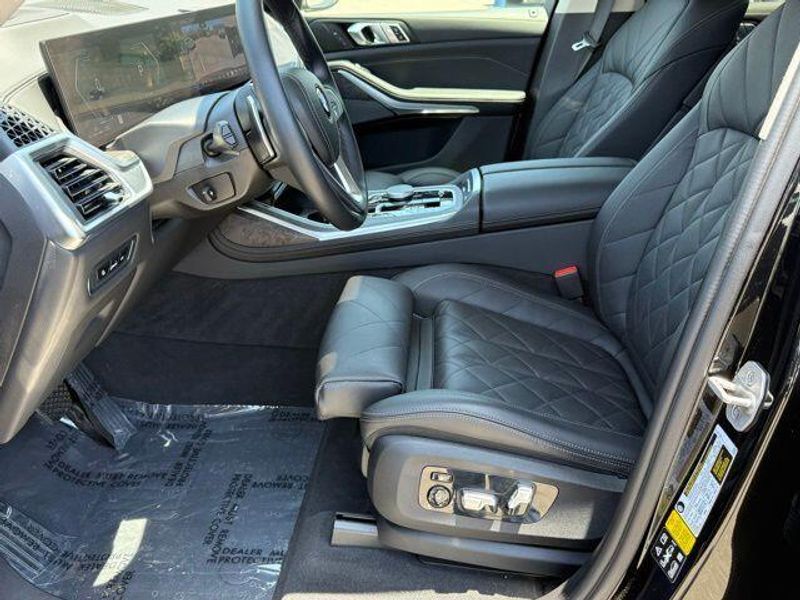 Used 2024 BMW X7 xDrive40iImage 20