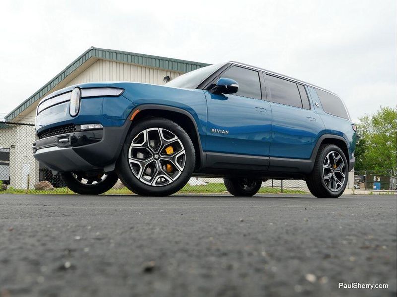 2023 Rivian R1S Launch EditionImage 16