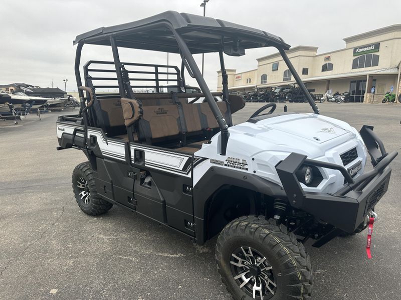 2025 Kawasaki MULE PROFXT 1000 LE PLATINUM RANCH EDITION METALLIC STARDUST WHITEImage 2