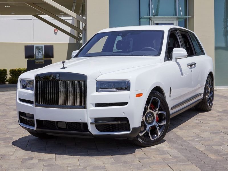 2024 Rolls-Royce Cullinan Image 1