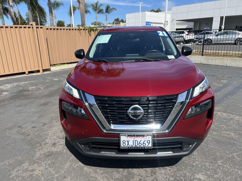 Used 2021 Nissan Rogue SImage 5