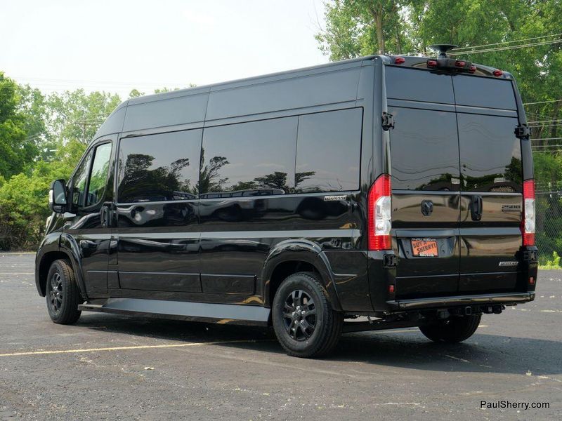 2024 RAM Promaster 2500 Slt+ Window Van High Roof 159