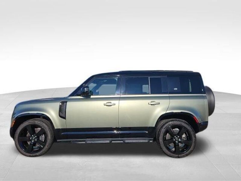 Used 2023 Land Rover Defender X-Dynamic SE