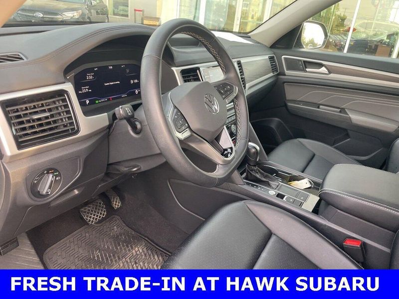 2022 Volkswagen Atlas V6 SE Technology photo 17