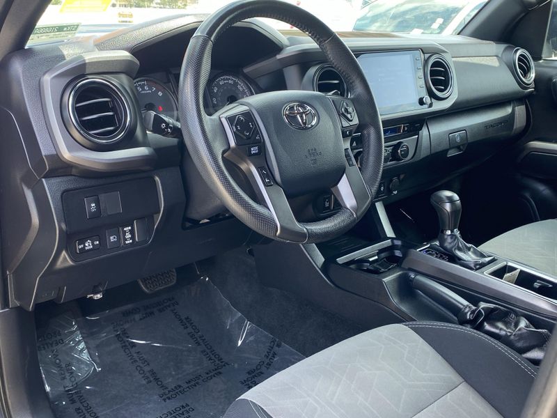 2020 Toyota Tacoma TRD SportImage 17