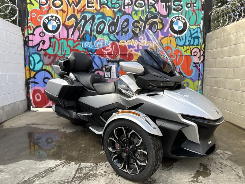 2024 Can-Am SPYDER RT LIMITED Image 2
