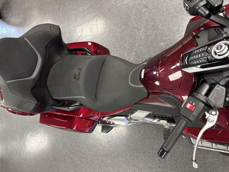 Used 2023 Honda GOLDWING TOUR Image 15
