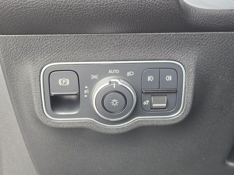 Used 2022 Mercedes-Benz GLB 250 4MATIC SUV