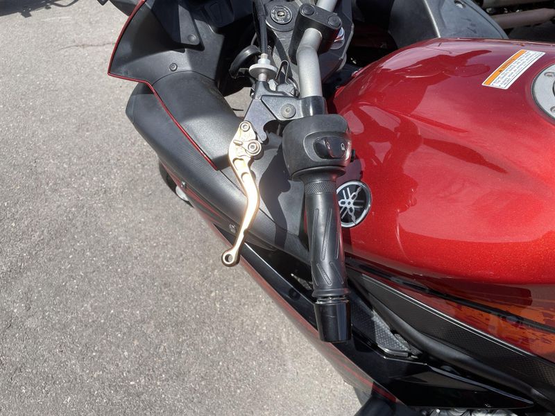 Used 2011 Yamaha FZ6R CA Image 19