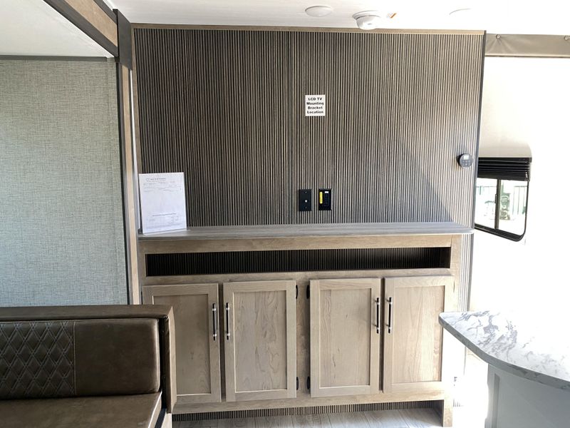 New 2025 SPRINGDALE 240BHCWE Image 17