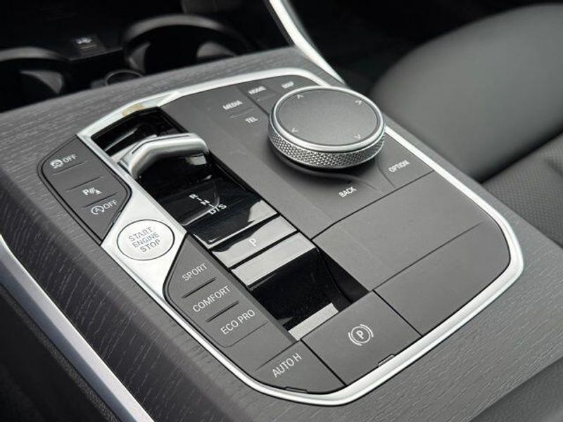 Used 2025 BMW 3 Series 330iImage 27
