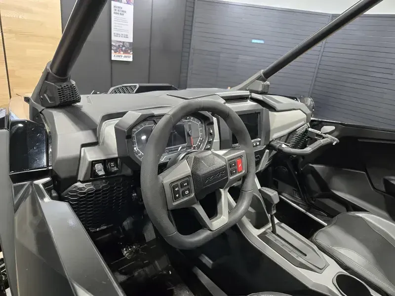 2025 Polaris RZR PRO S ULTIMATE ONYX BLACK Image 11