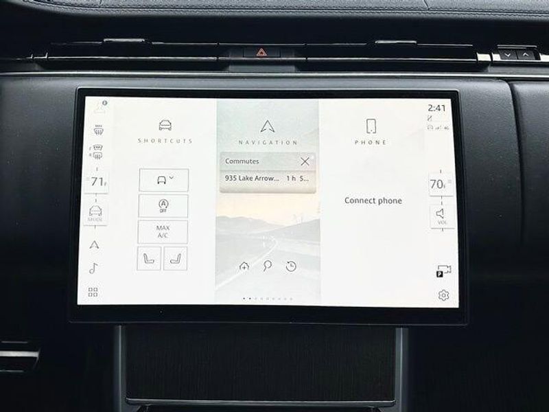 2025 Land Rover Range Rover SE